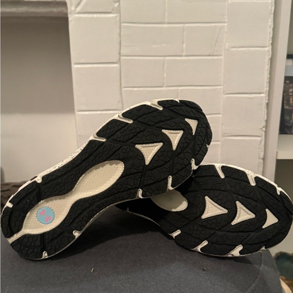 Under Armour Pride Sneaker - Picture 7 of 7